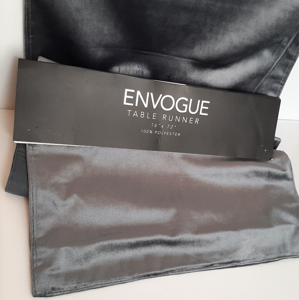 Envogue 16" x 72" Blue Gray Velvet Table Runner